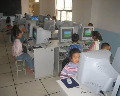 为什么现在的年轻人不会用电脑了？